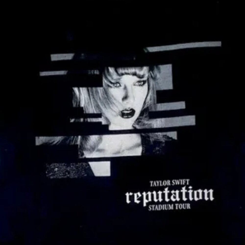 Taylor Swift Reputation Stadium Tour T-Shirt - Picture 3 of 3